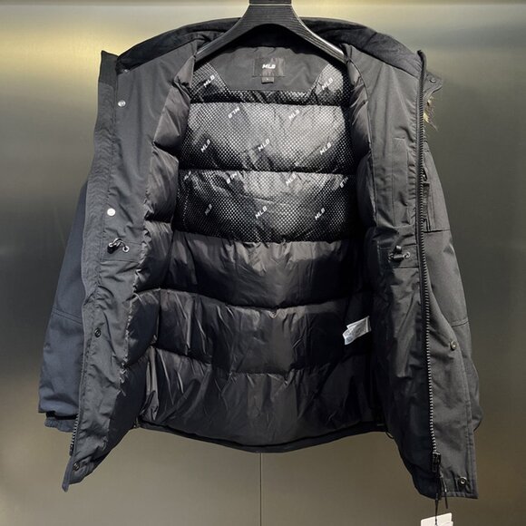 MLB Black Down Jacket - Picture 9 of 9